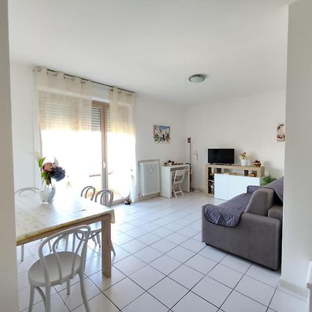 Ferienwohnung Residenza Tiziana Luino Exterior foto